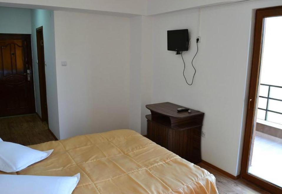 Hotel Corsar Tulcea Exterior foto